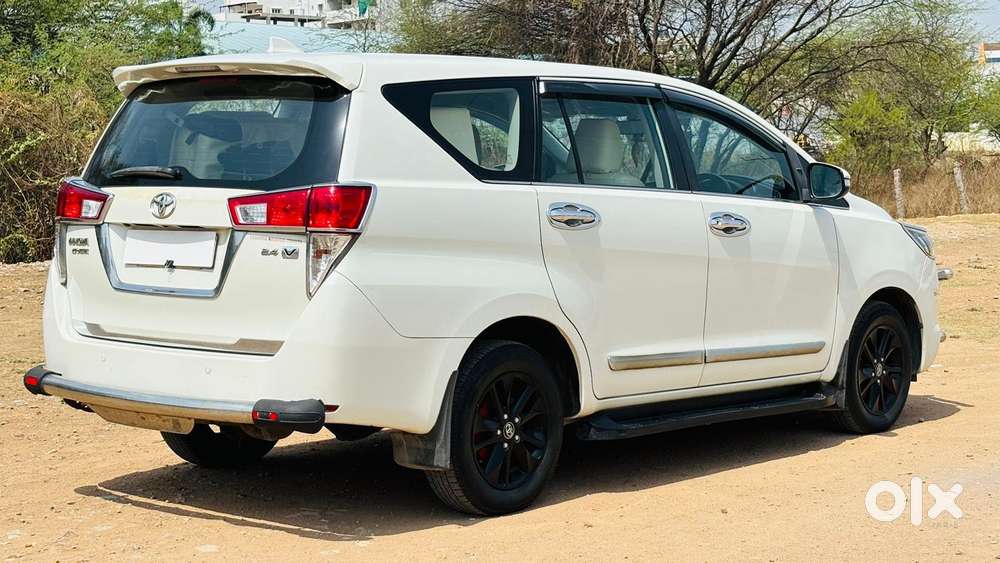 Toyota Innova Crysta 2.7 Vx Mt, 2017, Diesel