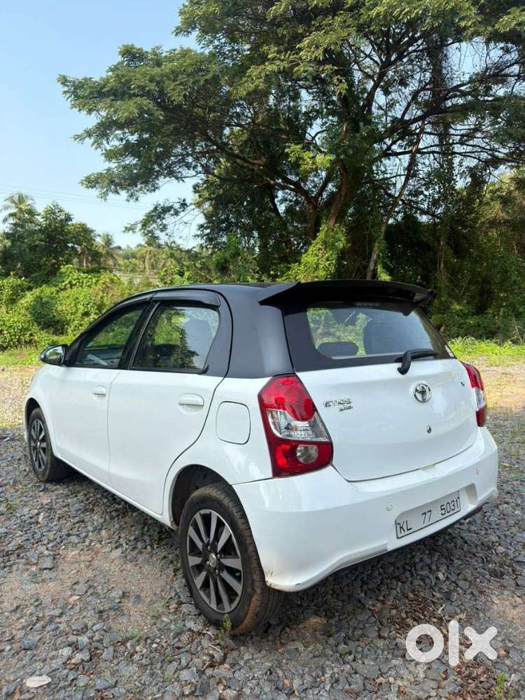 Toyota Etios Liva 1.2 V, 2019, Petrol