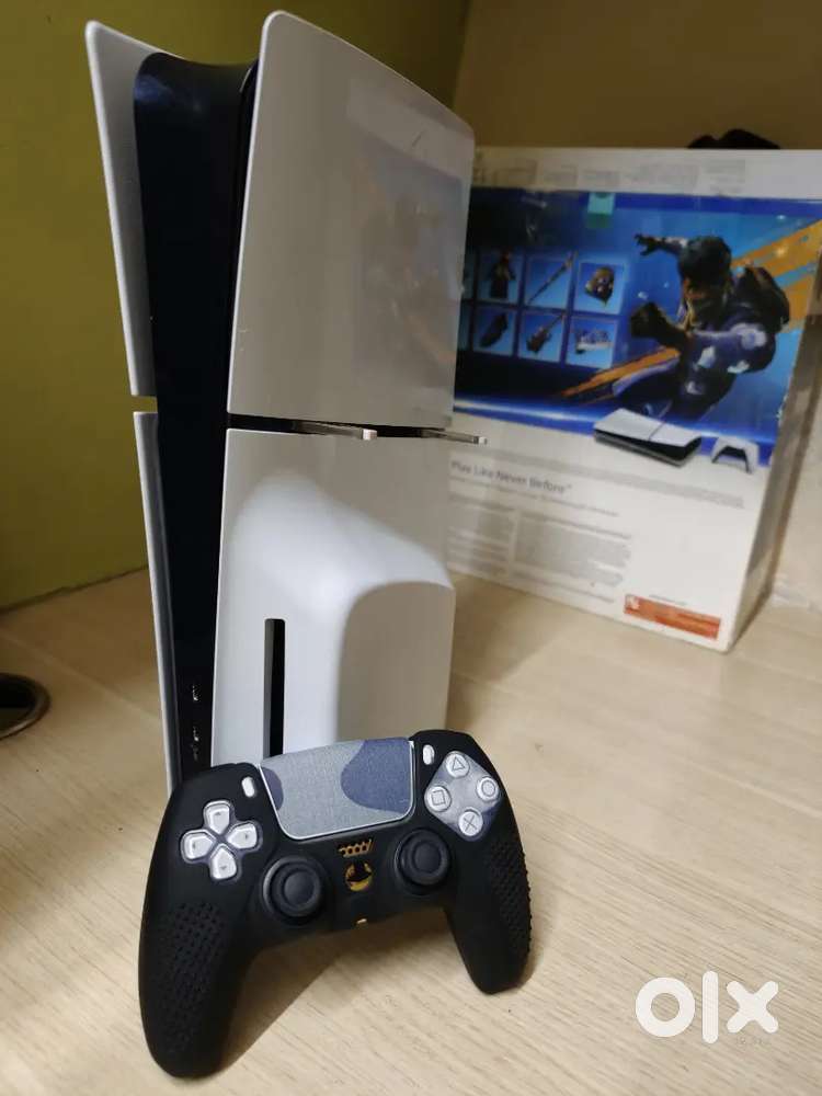 Playstation PS5 Slim Disc in Warranty