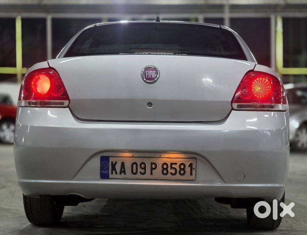 Fiat Linea Emotion Pk 1.4, 2009, Petrol