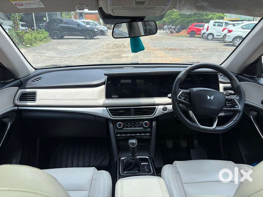 Mahindra Xuv700 2.2 Ax 7 Diesel Mt Str, 2022, Diesel