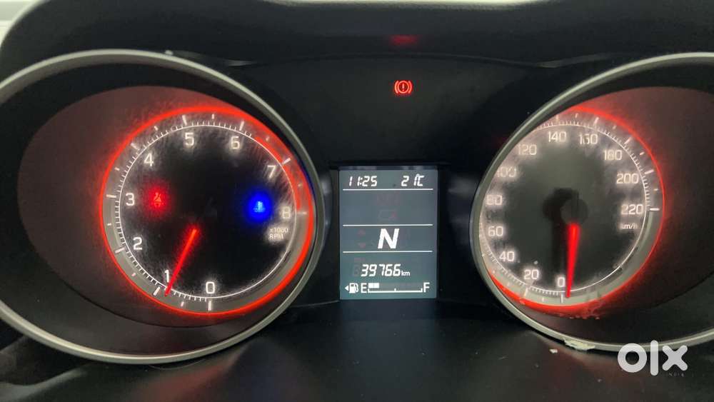 Maruti Suzuki Swift Amt Zxi, 2018, Petrol