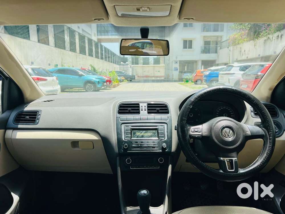 Volkswagen Vento [ ] 1.6 Highline Plus, 2015, Diesel