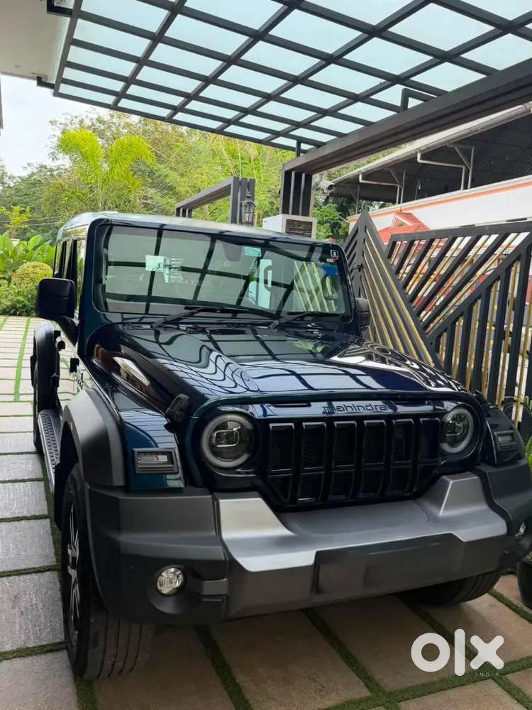 Mahindra Thar Roxx Petrol 2025