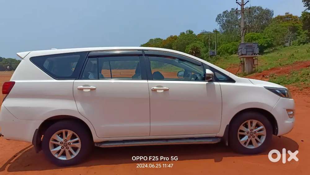 Toyota Innova Crysta 2.4 G 2018