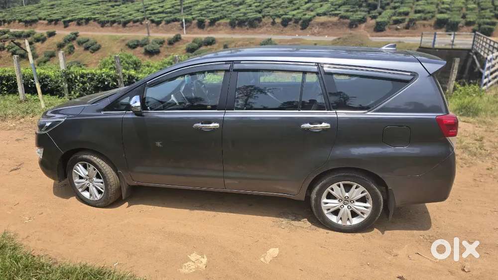 Toyota Innova Crysta 2019