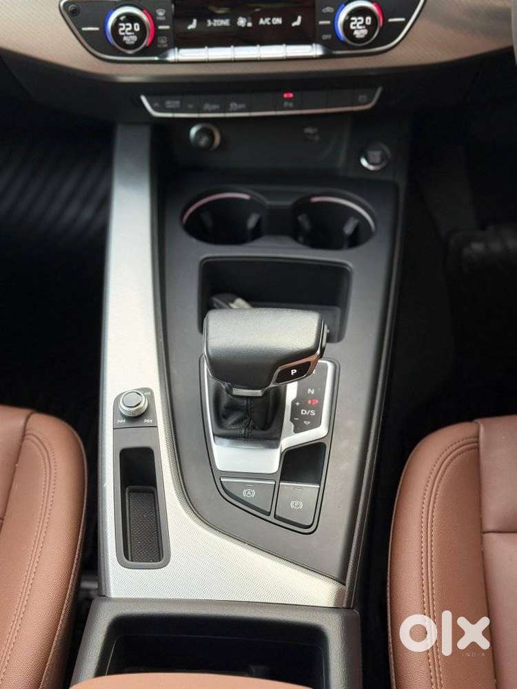 Audi A4 2.0 Premium Plus 40 Tfsi, 2024, Petrol