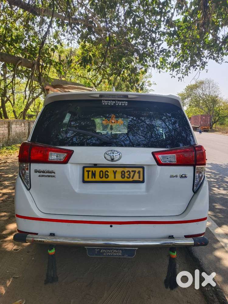 I Innova Crysta 2019 Model G Variant