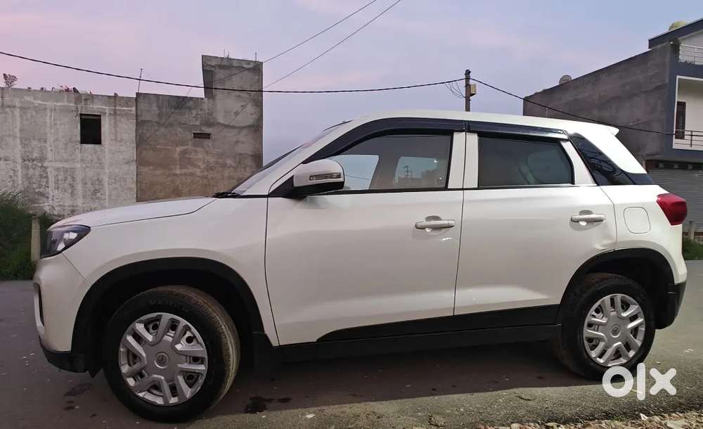 Maruti Brezza Lxi 2022