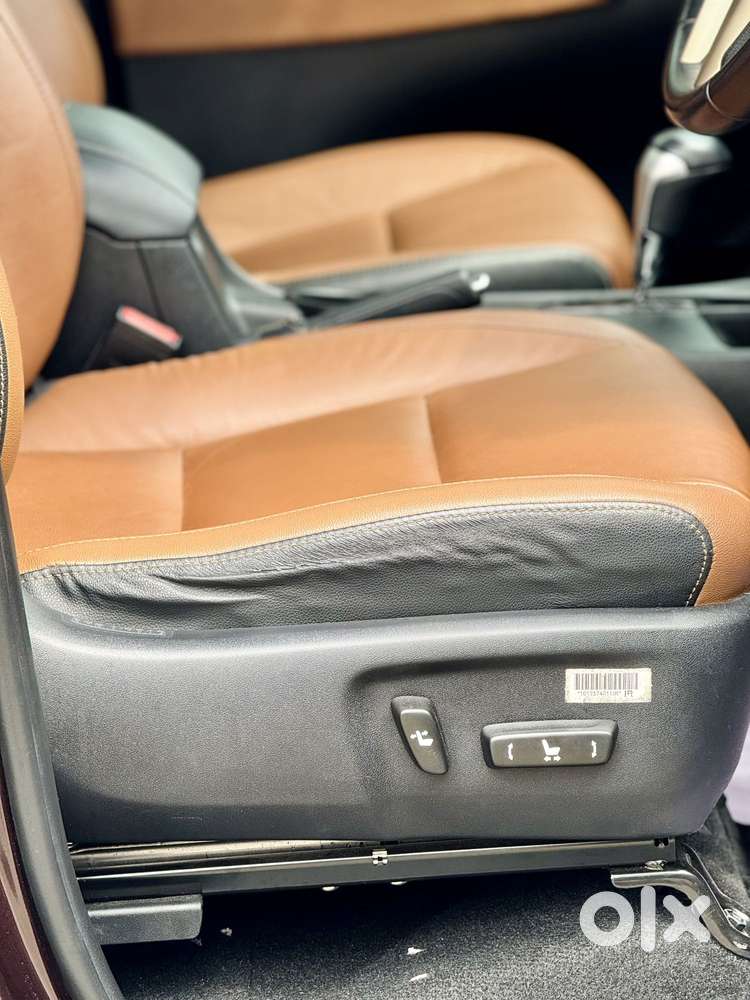 Toyota Innova Crysta 2.8z Automatic, 2017, Diesel