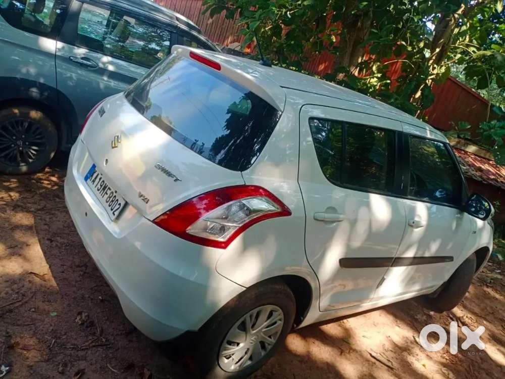 Maruti Suzuki Swift 2016 Petrol 140000 Km Driven