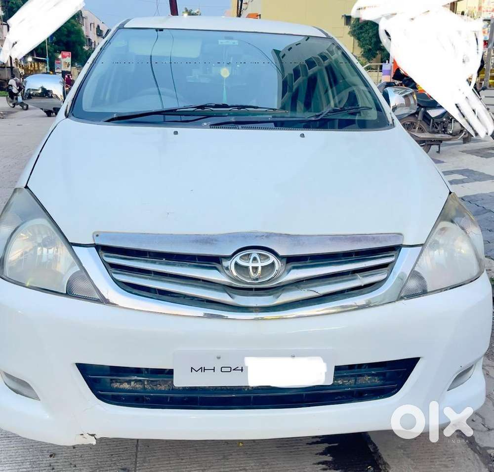 Toyota Innova 2010 Diesel Well Maintained