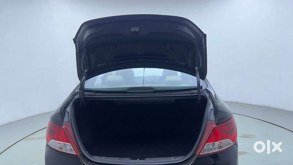 Hyundai Verna 1.6 Vtvt Sx, 2014, Petrol