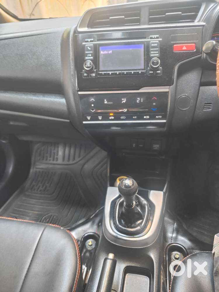 Honda Jazz 1.5 V I-dtec Mt, 2016, Diesel