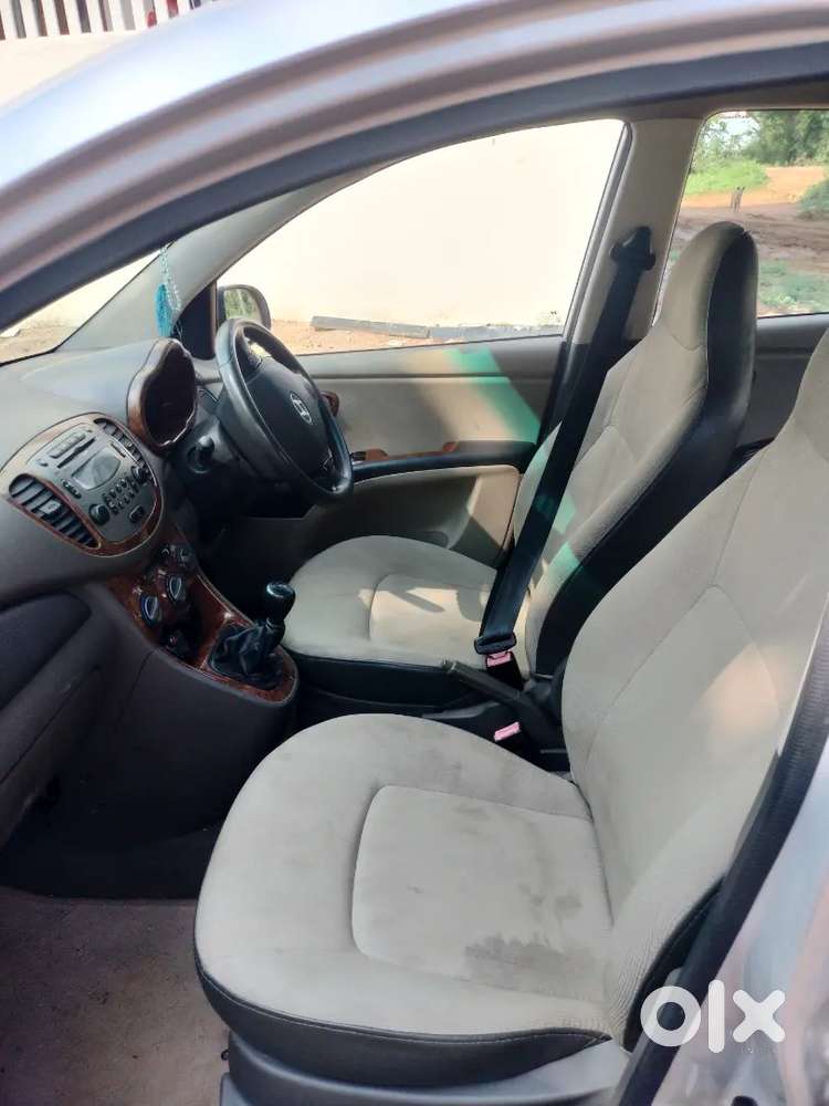 Hyundai I10 Sportz Petrol 2011