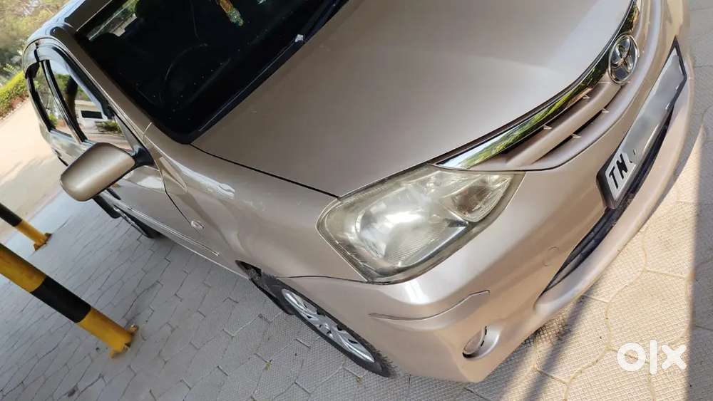 Toyota Etios G, Petrol, Price Rs 3,50,000
