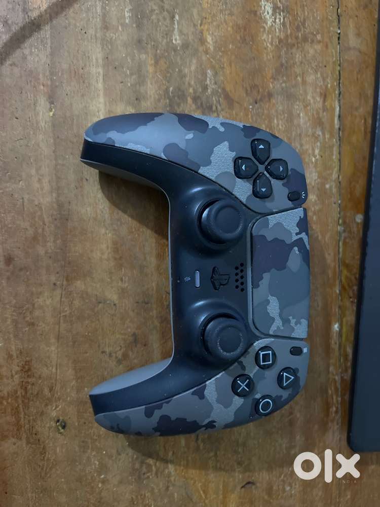 PS5 Controller - Black Camo