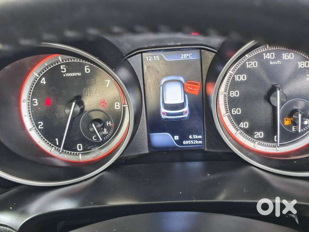 Maruti Suzuki Swift Zxi Plus Dual Tone, 2021, Petrol