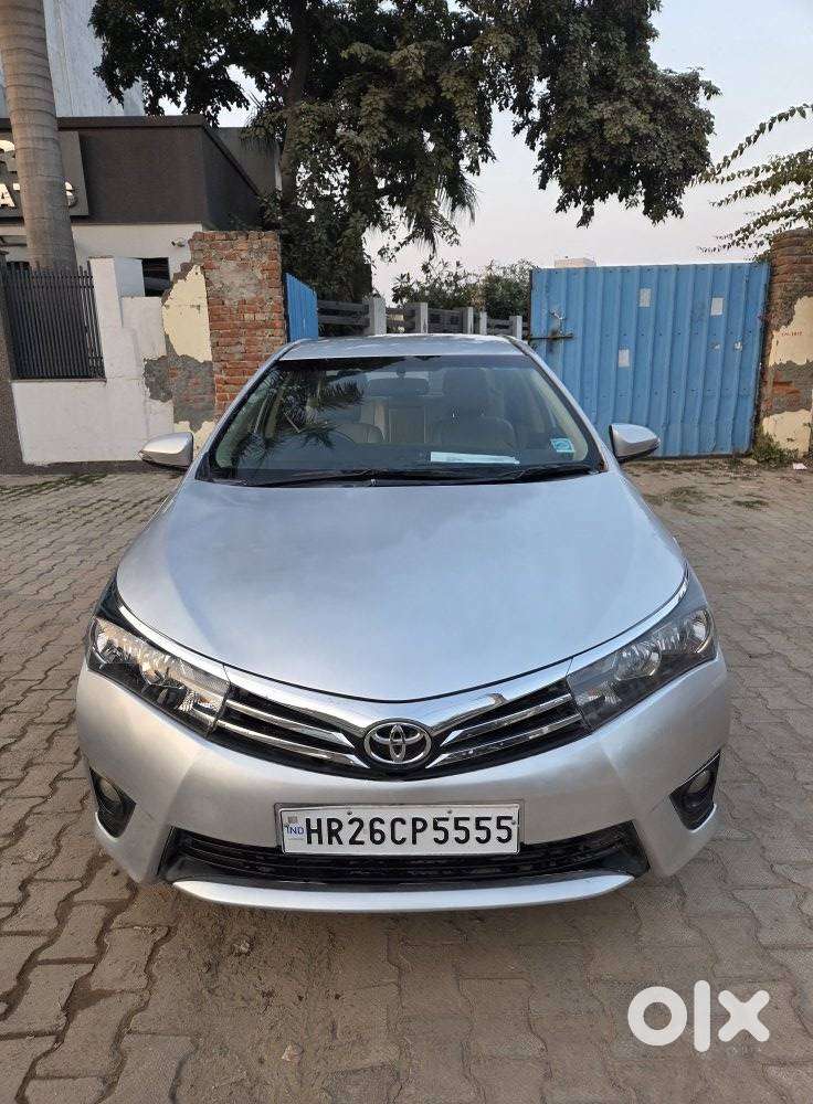 Toyota Corolla Altis 1.8 Sport, 2015, Petrol