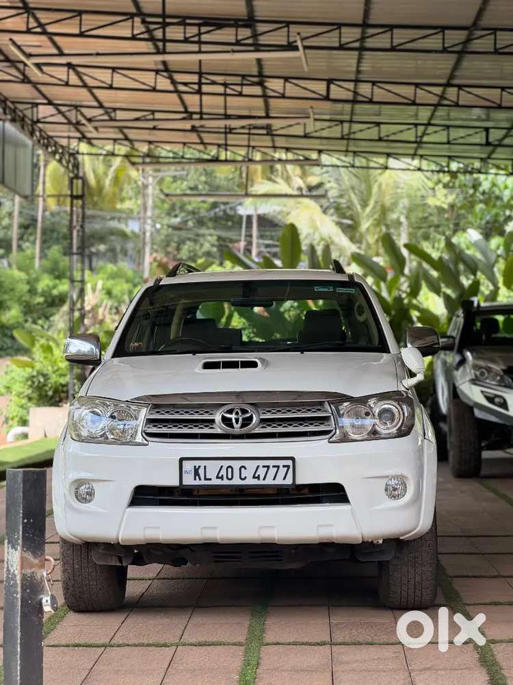 Toyota Fortuner Diesel 2010