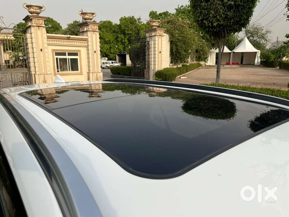 2021 Alcazar Sig(o)top -petrol At - 20,000km