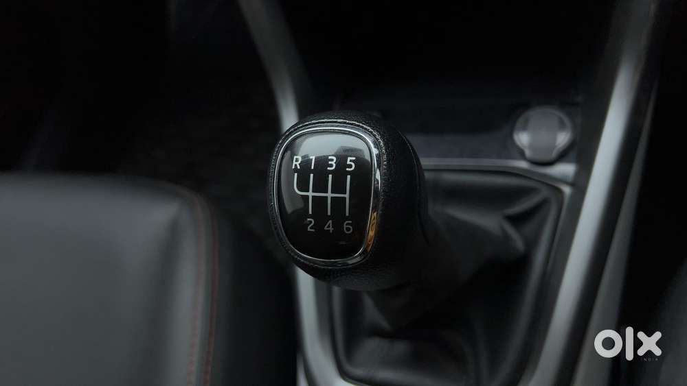 Skoda Kushaq Ambition 1.0l Tsi Mt, 2022, Petrol