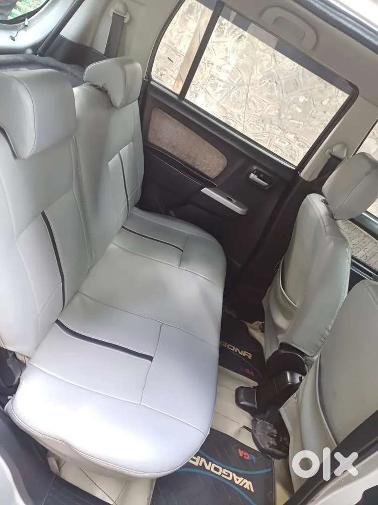 Maruti Suzuki Wagonr 
Piuare Petrol 
Best Condition 
Automatic Door