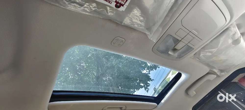 2023 Mahindra Xuv300 W4 Petrol | 1st Owner | Zero Accident | Company S