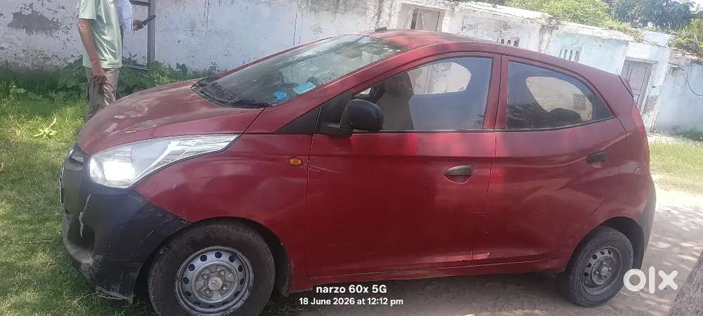 Hyundai Eon 20017 Petrol 33000 Km Driven