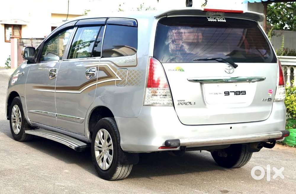 Toyota Innova 2.5 G (diesel) 8 Seater, 2011, Diesel