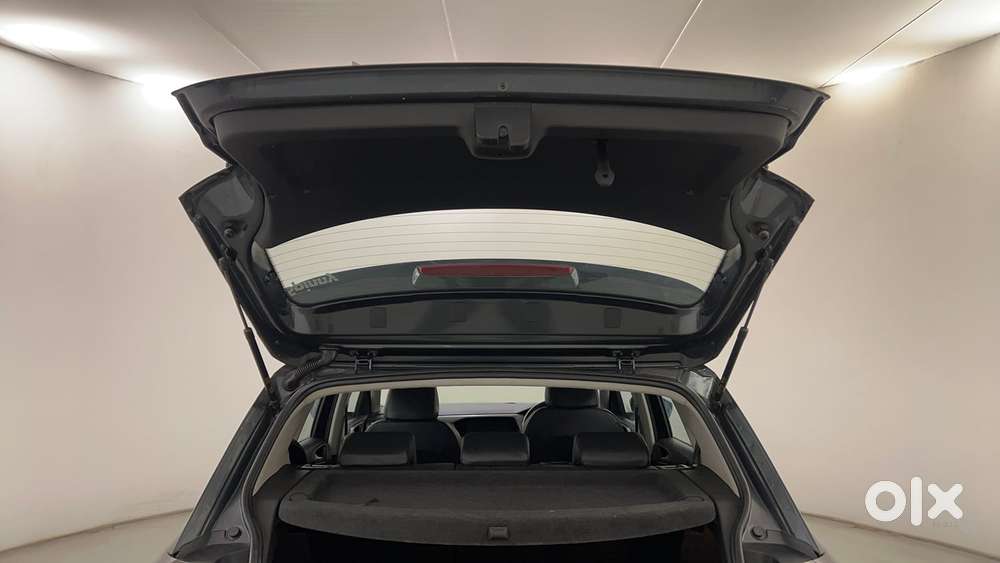 Volkswagen Taigun Topline 1.0 Tsi At (electric Seats), 2022, Petrol