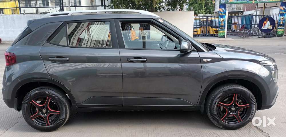 Hyundai Venue S 1.2 Petrol, 2021, Petrol