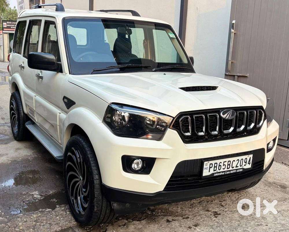 Mahindra Scorpio Classic, 2022, Diesel