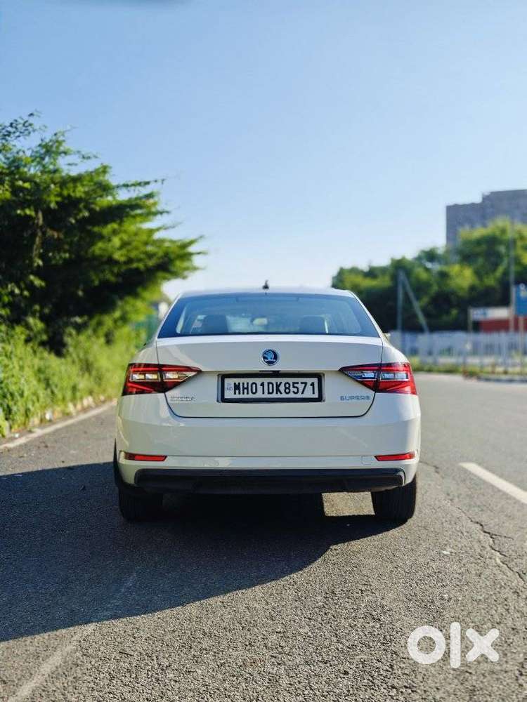Skoda Superb L&k 1.8 Tsi At, 2020, Petrol