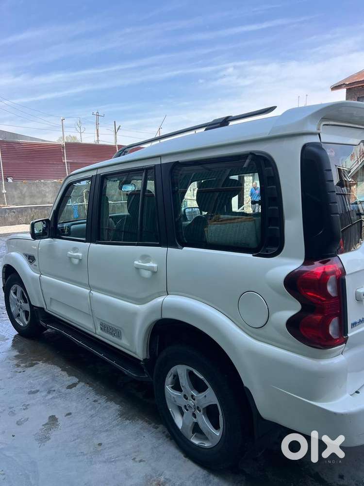 Mahindra Scorpio 2018 Diesel 122000 Km Driven