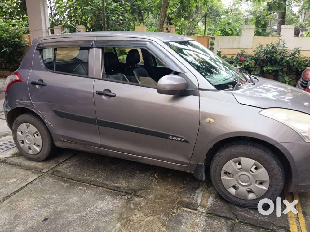 Maruti Suzuki Swift Vxi Abs Bsiv, 2012, Petrol