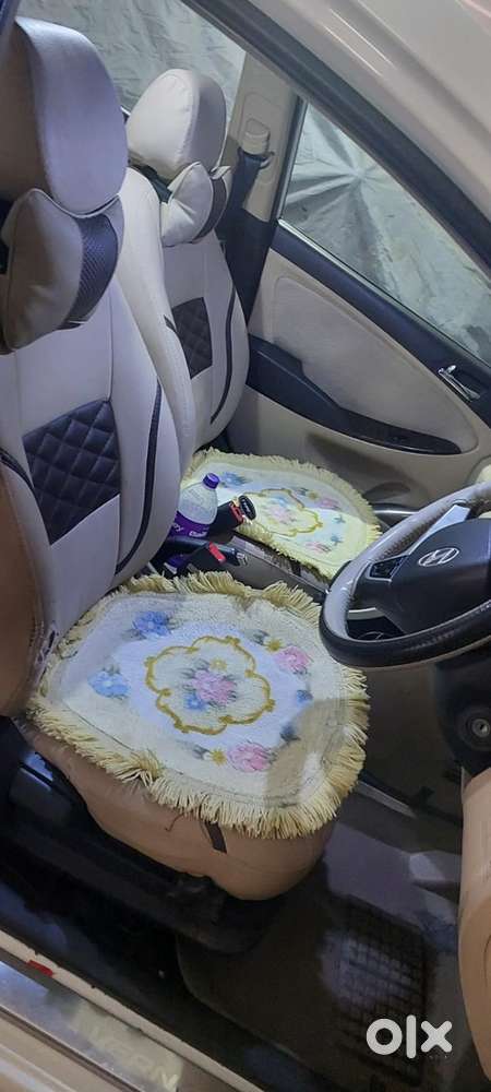 Hyundai Fluidic Verna 2011 Year