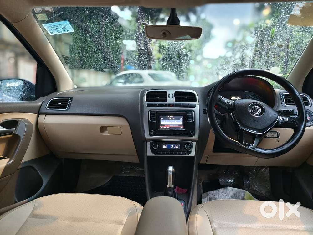 Volkswagen Vento 1.2 Tsi Highline Plus At, 2017, Petrol