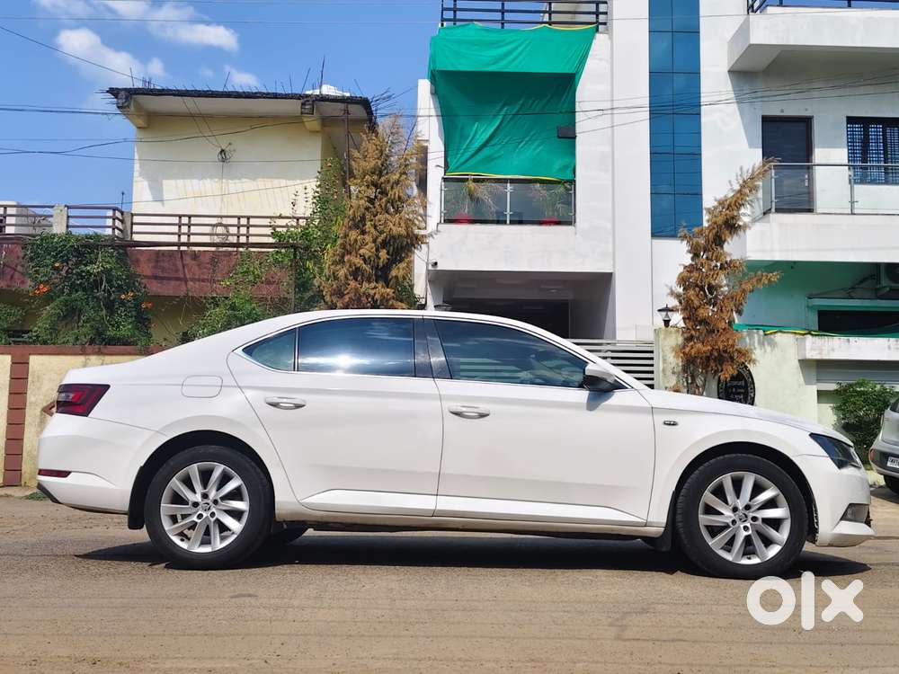 Skoda Superb L&k 2.0 Tdi At, 2017, Diesel