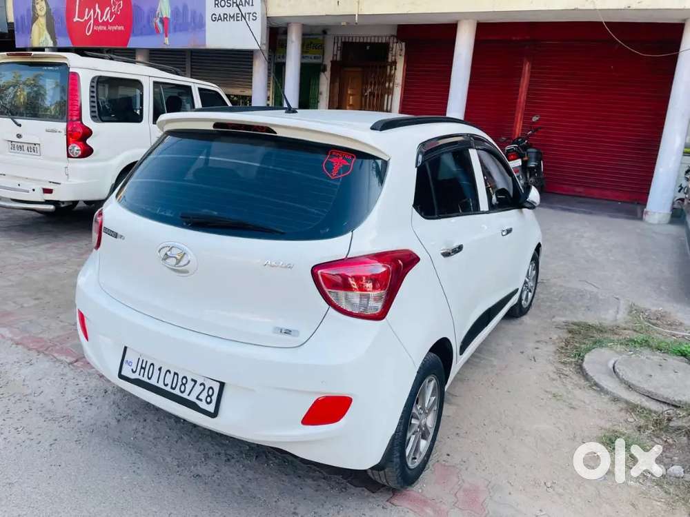 Hyundai Grand I10 2017 Petrol Well Maintained Doctor Car