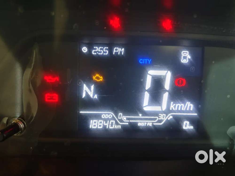 Tata Punch Revotron + Amt 2025
