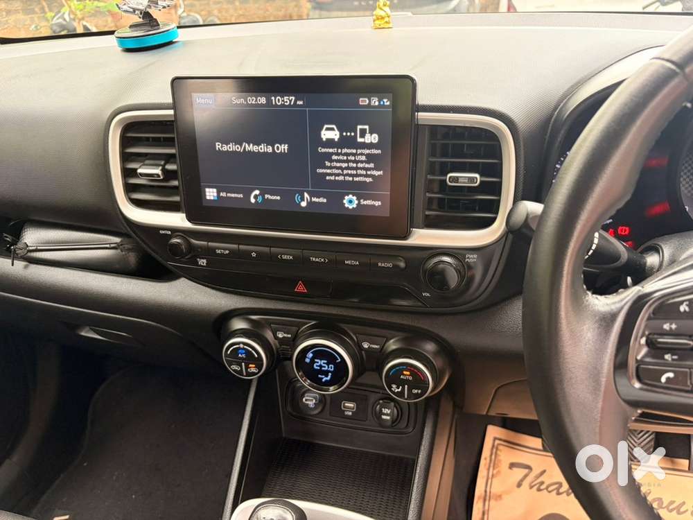 Hyundai Venue 2021 Petrol Well Maintained