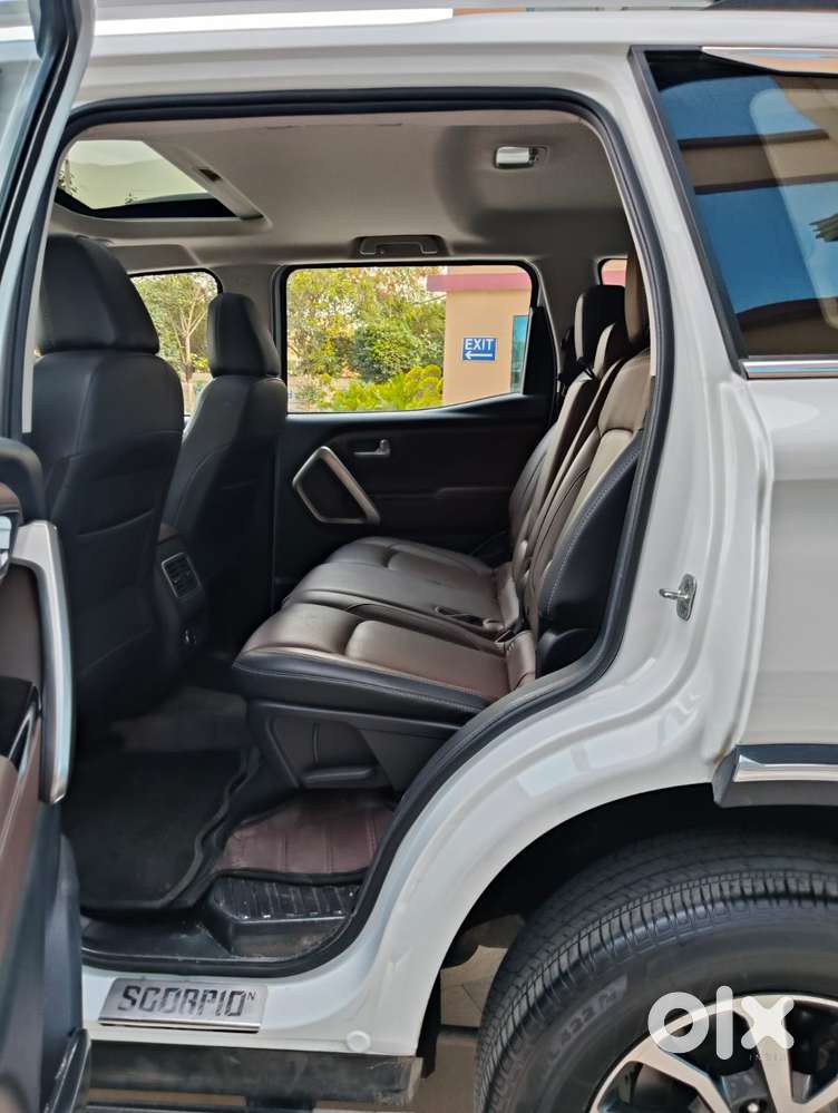 Mahindra Scorpio-n 2.0 Z8 L Petrol Mt 7 Str, 2024, Petrol