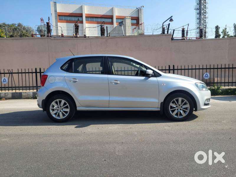 Volkswagen Polo Highline 1.6l Petrol, 2015, Petrol