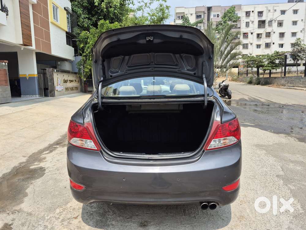 Hyundai Verna Vtvt 1.6 Sx, 2012, Petrol