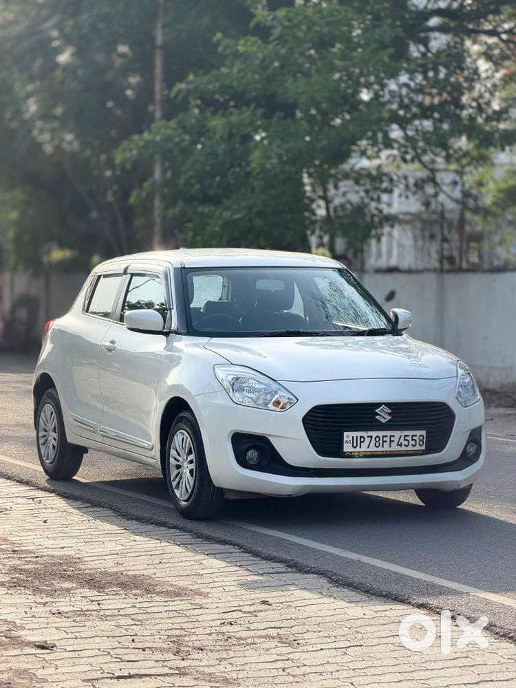 Maruti Suzuki Swift Vxi 1.2 Abs Bs-iv, 2018, Petrol