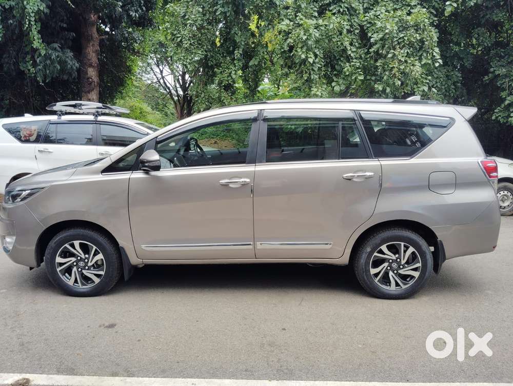 Toyota Innova Crysta 2.4 V, 2024, Diesel