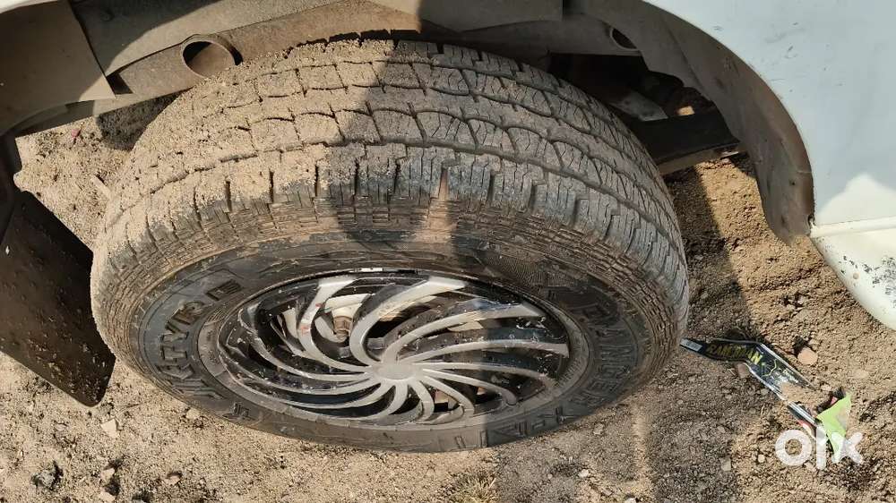 New Tyer, Well Maintained,smooth Engein, Only Ac Work