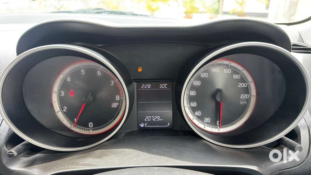 Maruti Suzuki Swift Vvt Zxi, 2023, Petrol