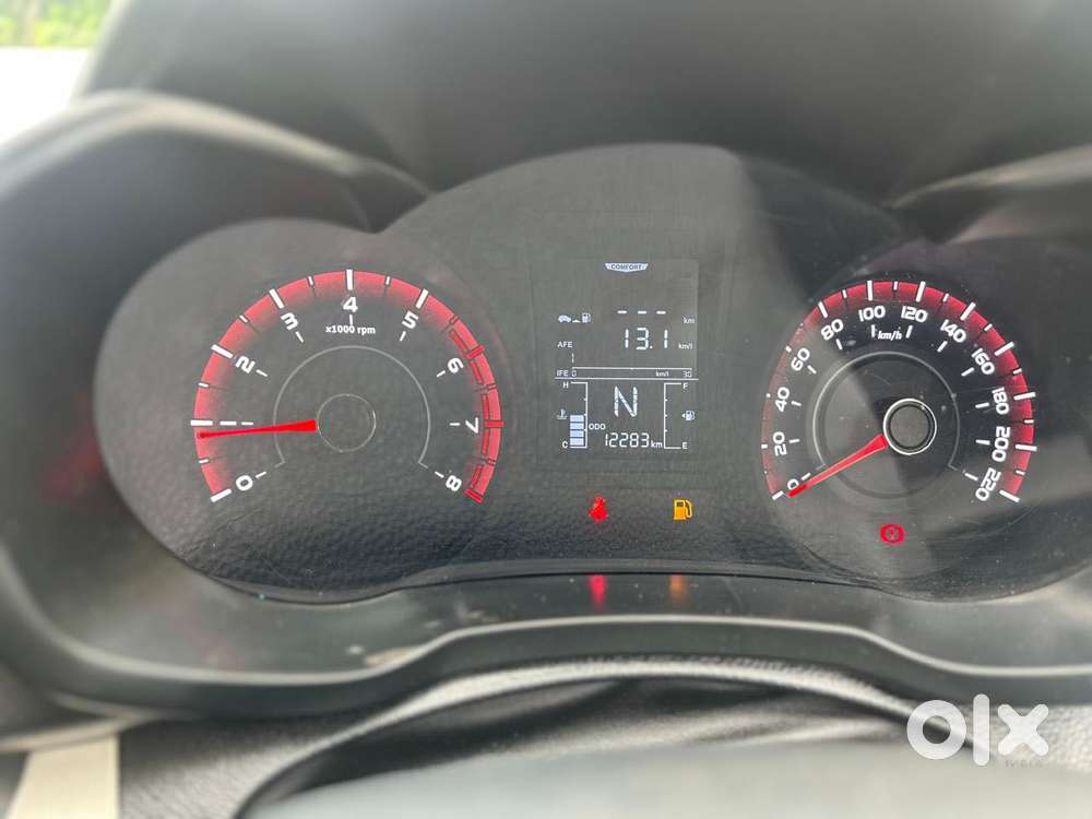 Mahindra Xuv 3xo Mx3, 2025, Petrol
